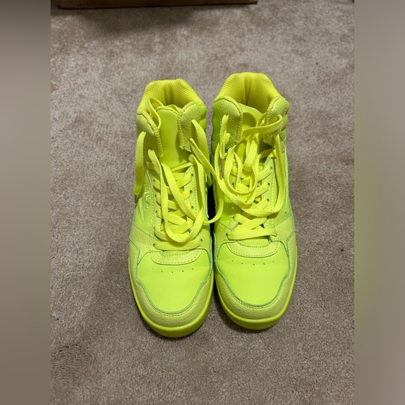Fila Shoes - size 7 neon yellow/green fila sneakers!